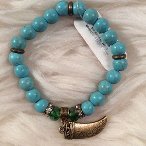 ⭐️Discount Shipping⭐️ Fang Shape Stone Stretch